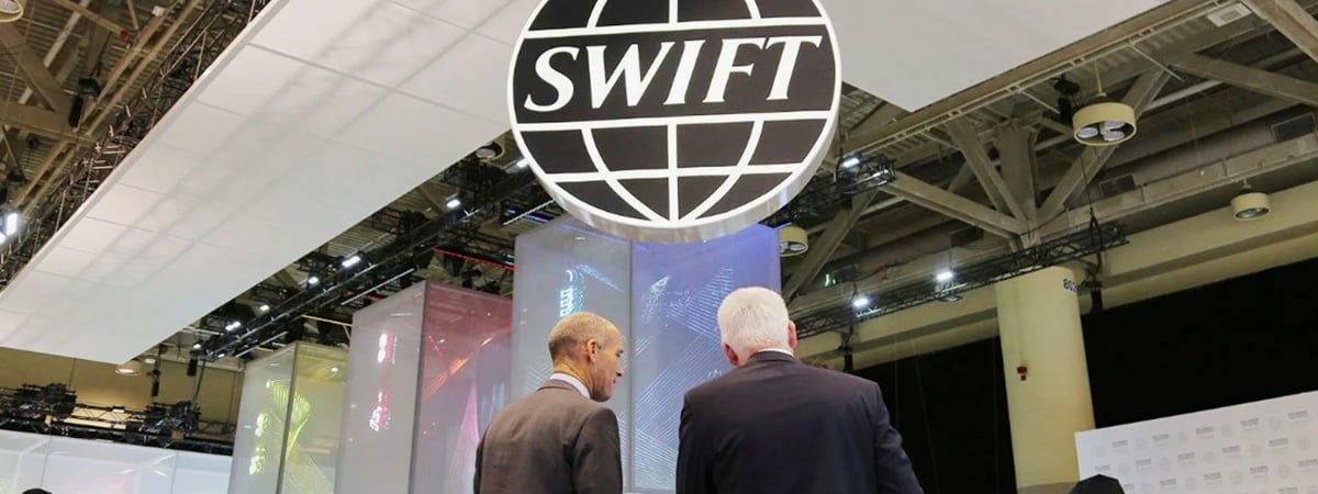 ЕС предложил отключить от SWIFT ещё 15 российских банков — Bloomberg — Неофициально