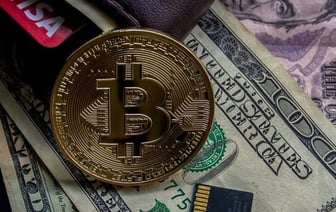 Белорус не купил биткоин по $8 и не жалеет