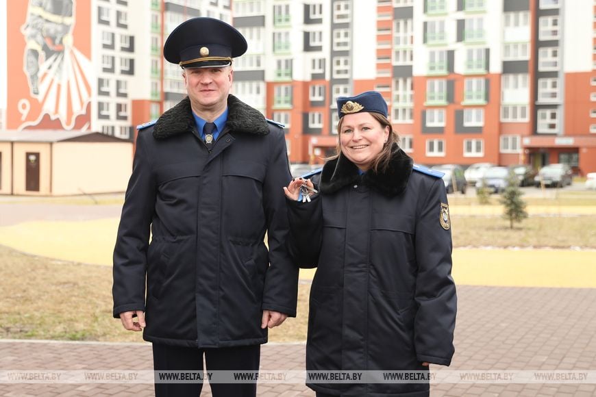 Ключи от арендных квартир вручили следователям Брестской области