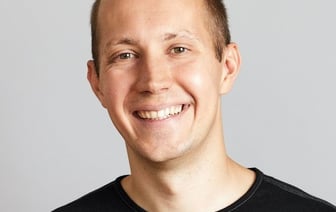 «Похоже на то, когда ко мне подходят в шлепанцах за деньгами». Почему белорусским стартапам лучше не писать  Игорю Маханьку по-русски