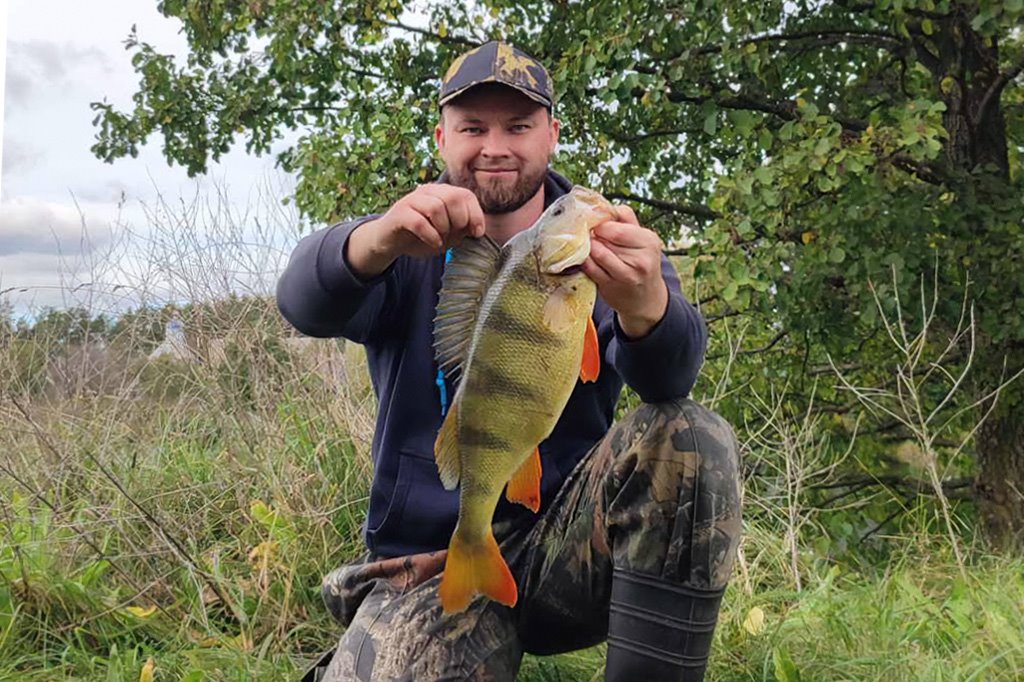 Белорус поймал рекордного окуня