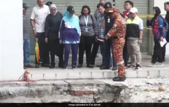 Слишком рискованный поиск пропавшей индианки в малайзийской воронке приостановлен
