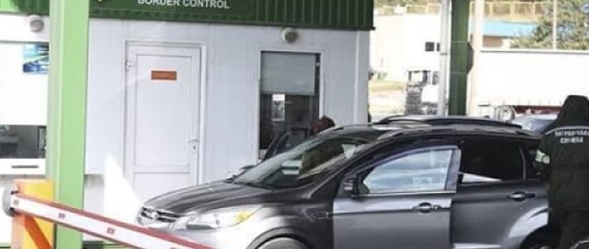 Из-за неуплаченной пошлины в 20 рублей за товар водитель попал под суд