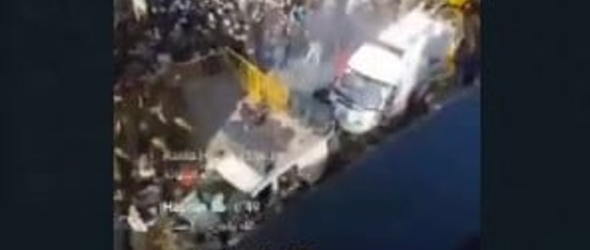 Видео взрыва на похоронах члена "Хезболлы", убитого в результате взрыва пейджера, показано.