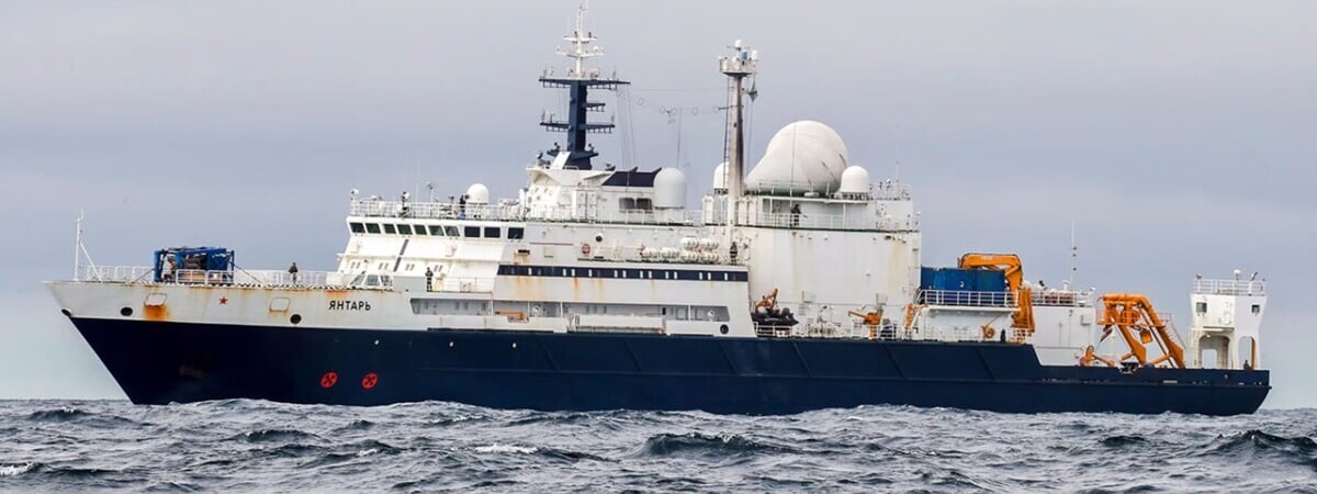 «Мы вас видим» — Министр обороны Великобритании сделал «послание Путину» из-за российского «корабля-шпиона»