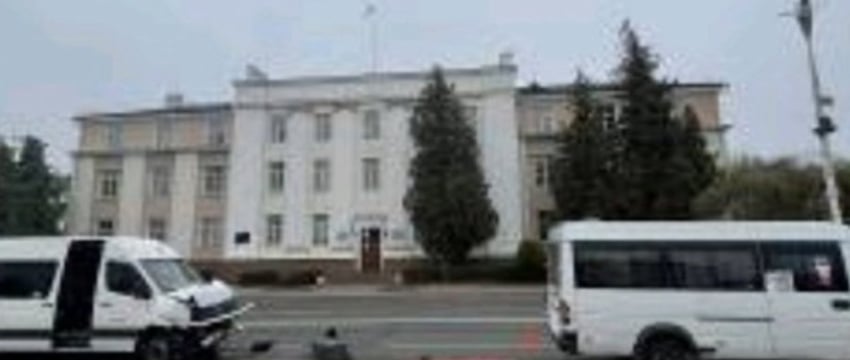 Микроавтобусы столкнулись на улице Ленина в Бресте