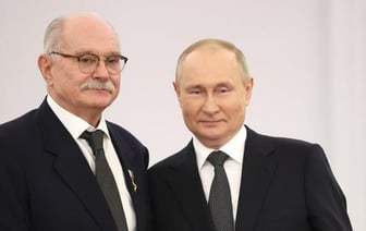 Стало известно, кто рассказал Путину о голой вечеринке