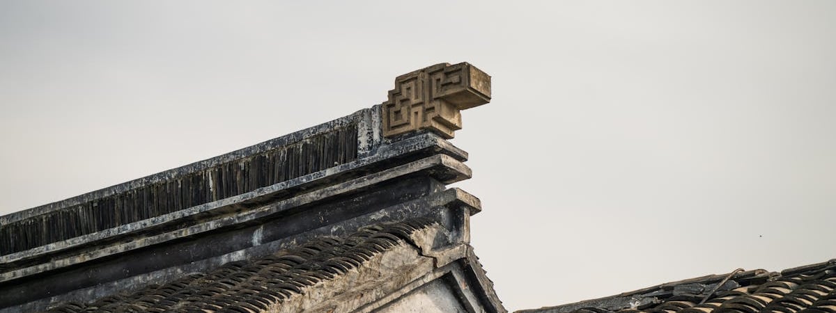 Расходы бюджета Китая выросли в январе-октябре на 2,7%, доходы снизились на 1,3%