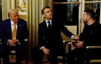 Трамп заявил Зеленскому о необходимости немедленно прекратить огонь