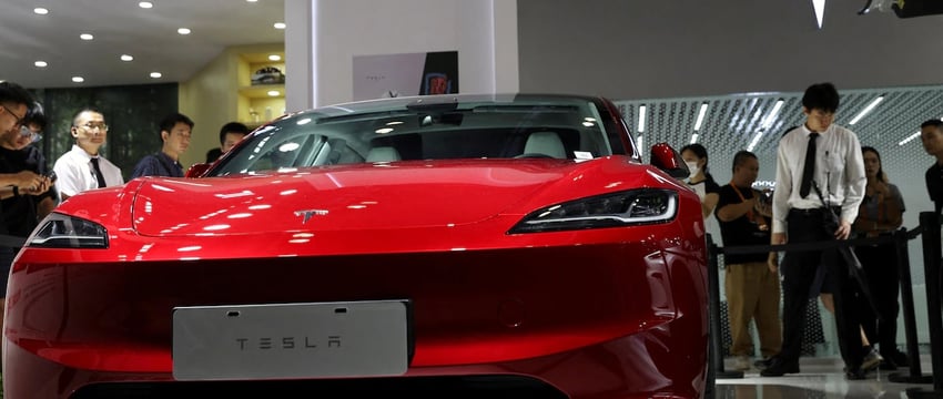 Tesla переезжает в Китай за данными для разработки самоуправляемой системы по всему миру.