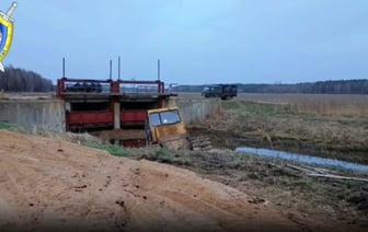 Под Докшицами машинист попал под гусеницы бульдозера и погиб