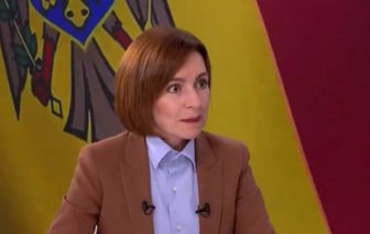«У нас что-то интересное происходит» — На видео попало, как президент Молдовы в прямом эфире отреагировала на землетрясение — Видео