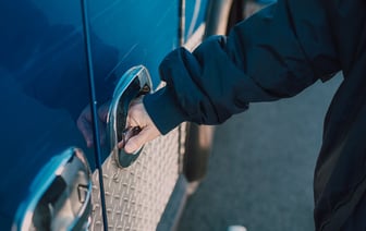 В Белыничах крыша дома загорелась из-за новогодней гирлянды