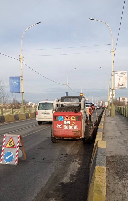 Работы на мосту по бульвару Шевченко в Бресте