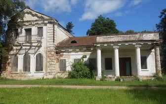 Усадьбу Гребницких, которой скоро 200 лет, можно купить за 40 рублей