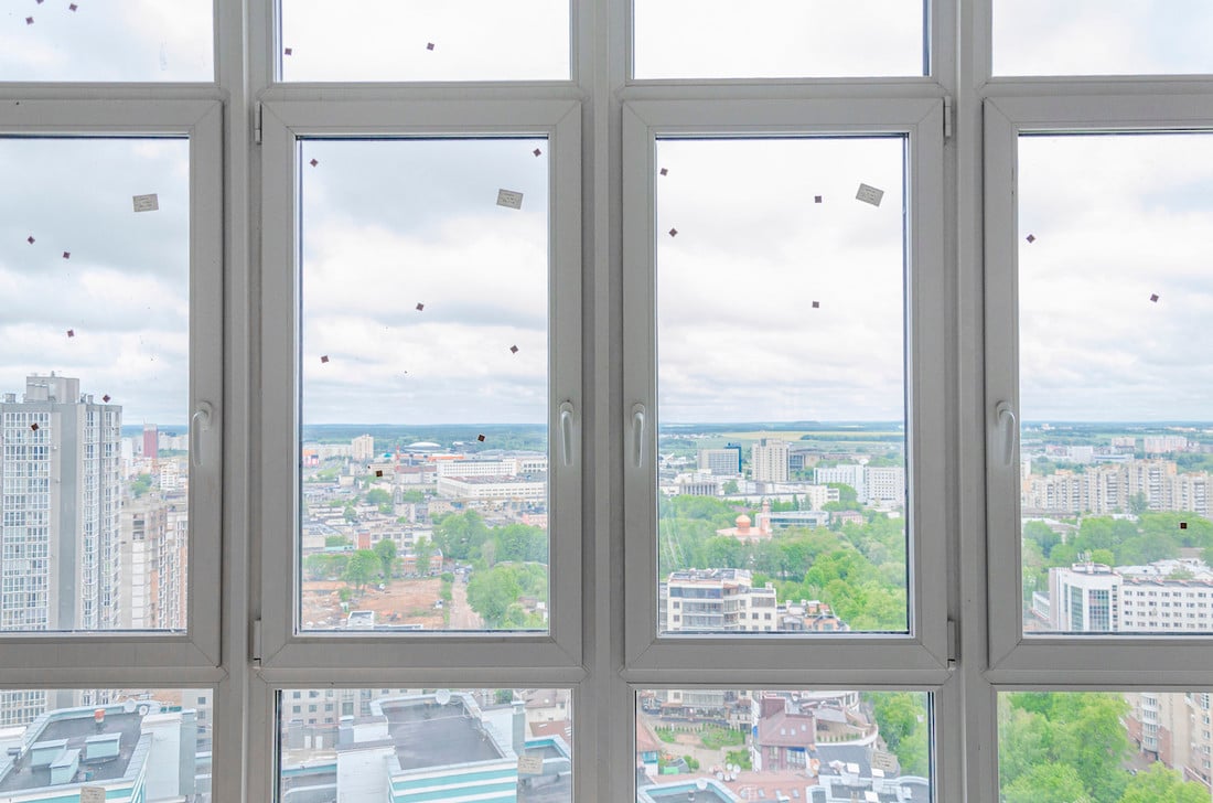 Взяли и прорубили новые окна в многоэтажке. А так можно было?