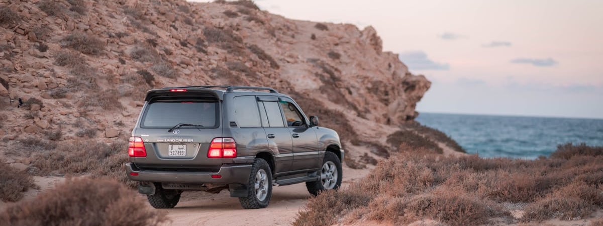 В Москве взорвали автомобиль участника войны в Украине, а не офицера ГРУ