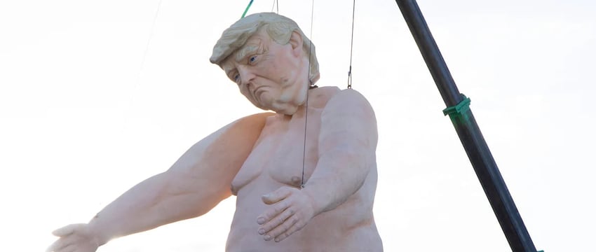 Статуя Обнаженного Трампа, Появившаяся в Лас-Вегасе, Таинственным Образом Исчезла