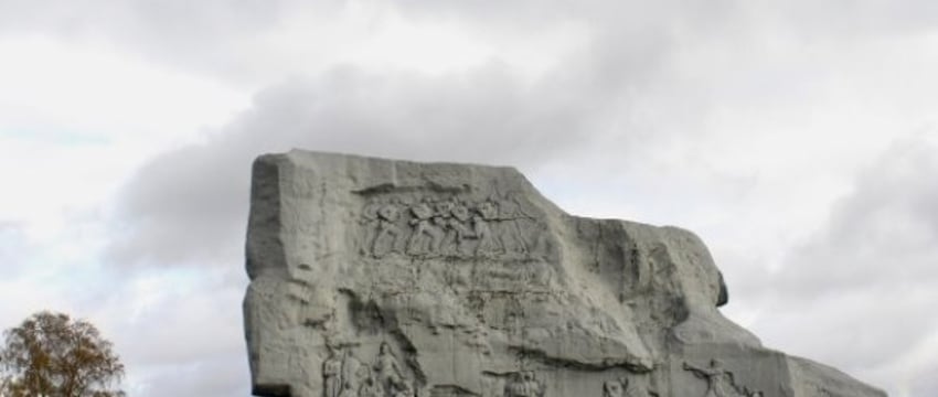 Студотрядовцы помогают в реставрации Брестской крепости