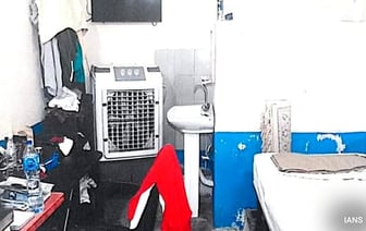 Пак опубликовал фотографии, опровергающие заявление Имрана Хана о "Камере смертников"