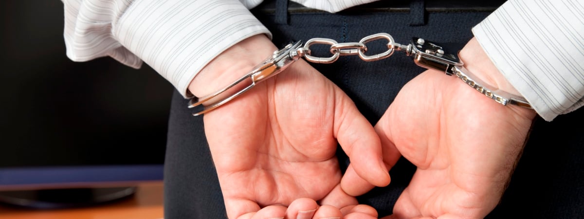 В Гродно директор частного предприятия дал взятку за благоприятное решение вопросов — что было дальше