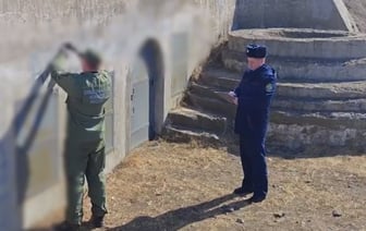 Паре в России грозит срок за романтическую надпись на стене крепости