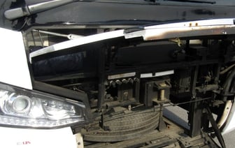 Водитель туристического автобуса спрятал от таможни автозапчасти. Вот где