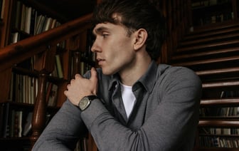 «Луч» выпустил лимитированную серию часов с «символами свободы и духовного возвышения». Кому посвятили и что по цене? — Фото