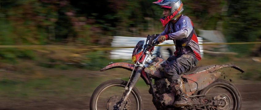 «Приучил себя с детства  не только не бояться холода, но и наслаждаться им». Полоцкая купель-2025 (Фото)