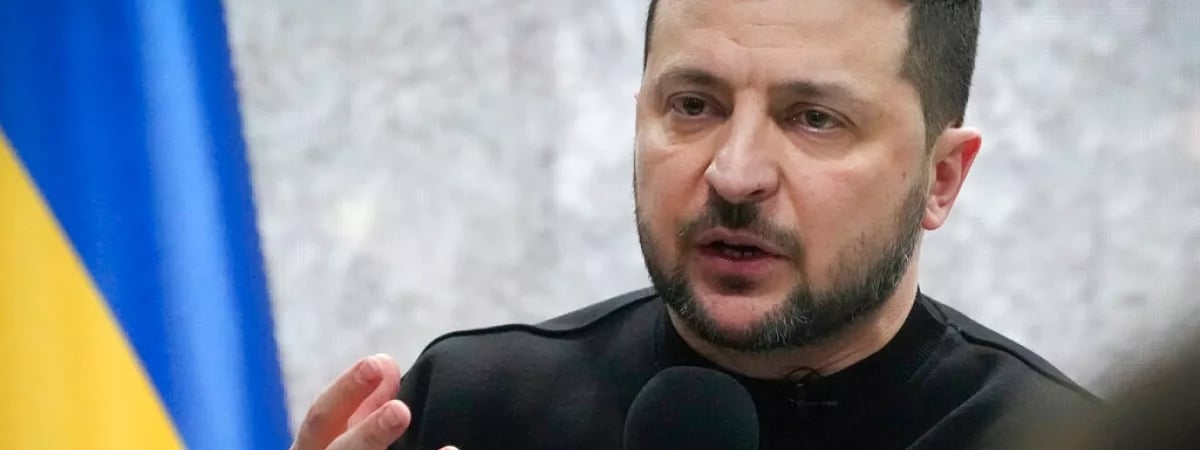 Зеленский просил Запад вернуть в Украину мужчин боеспособного возраста — Bloomberg