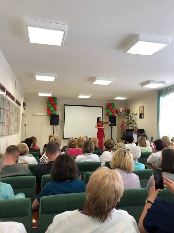 В Бресте поздравили лучших медсестер городской больницы скорой медицинской помощи