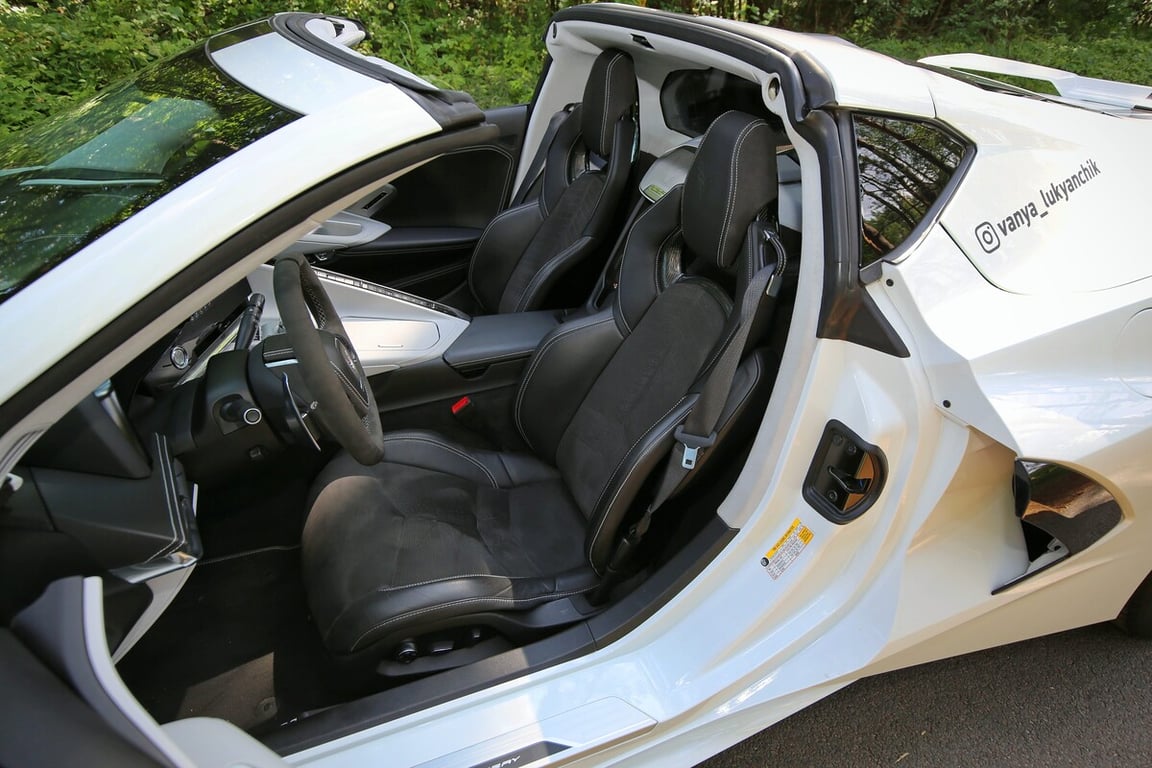 Chevrolet Corvette С8