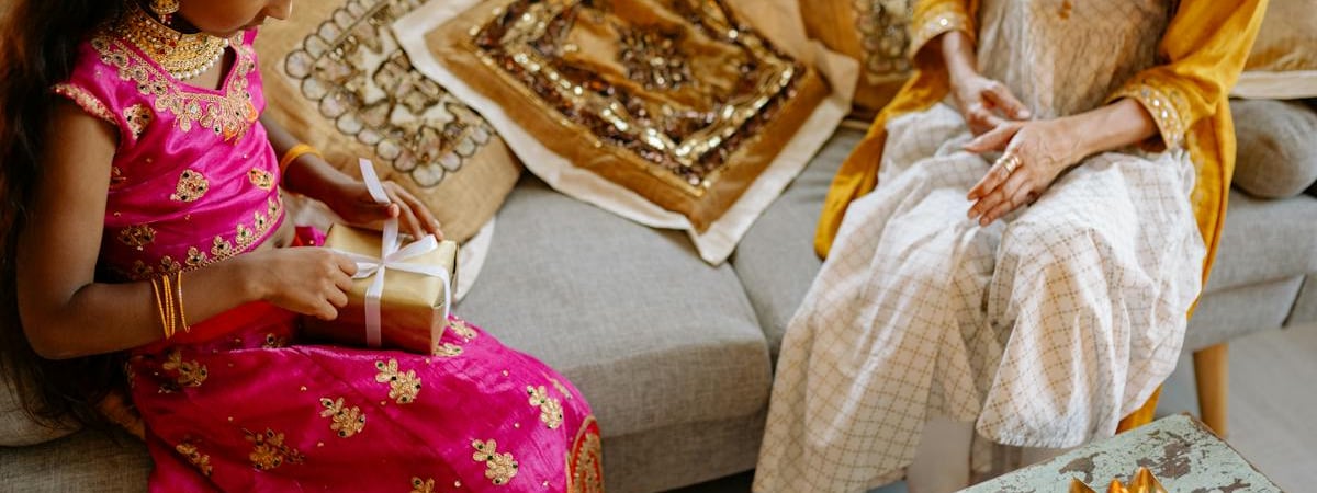 Белорусский рубль снижается к доллару на открытии торгов на БВФБ