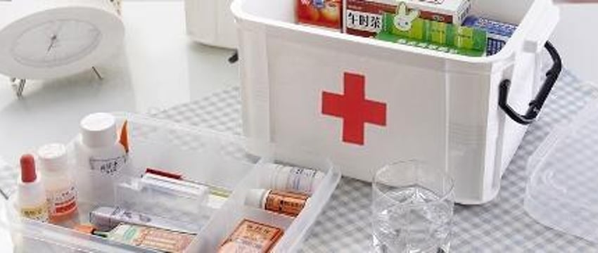 Что должно быть в аптечке первой помощи, уточнил Минздрав
