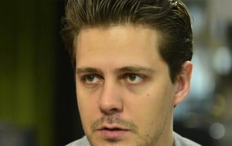 Актер Бикович ушел из сериала "Белый лотос" из-за претензий Украины