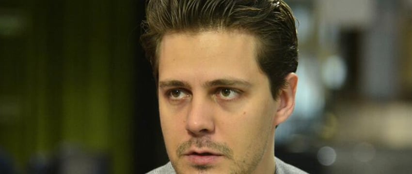 Актер Бикович ушел из сериала "Белый лотос" из-за претензий Украины