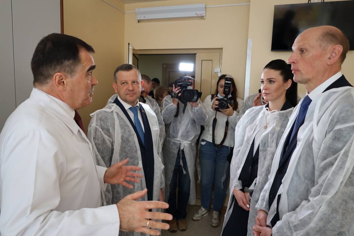 Первая белорусская женщина-космонавт Марина Василевская посещает Брест