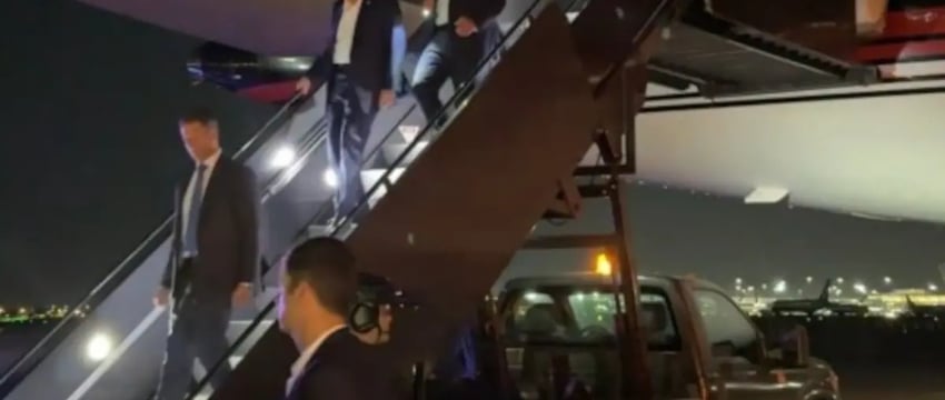 Дональда Трампа увидели впервые после инцидента со стрельбой на митинге