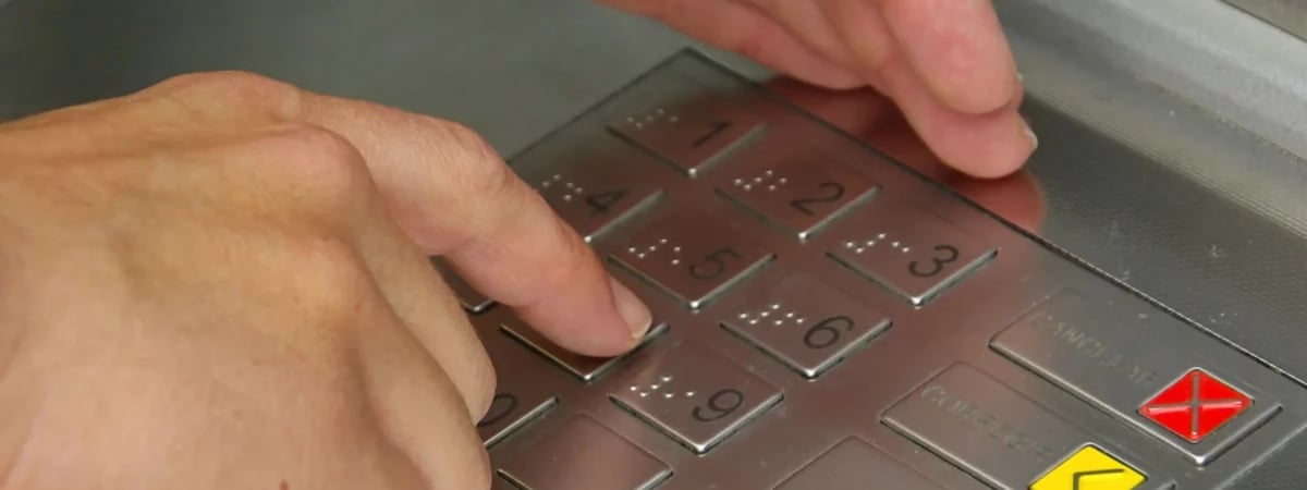 «Беларусбанк» разрешил менять PIN-код в отделениях банка. Бесплатно? — Полезно