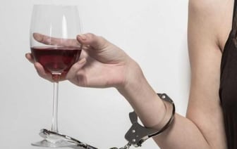 Число алкоголиков выросло в России впервые за 10 лет