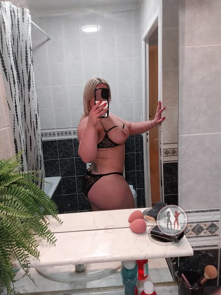 Foto de Ana 27 anos Blond de Villeurbanne - Euro Escorts