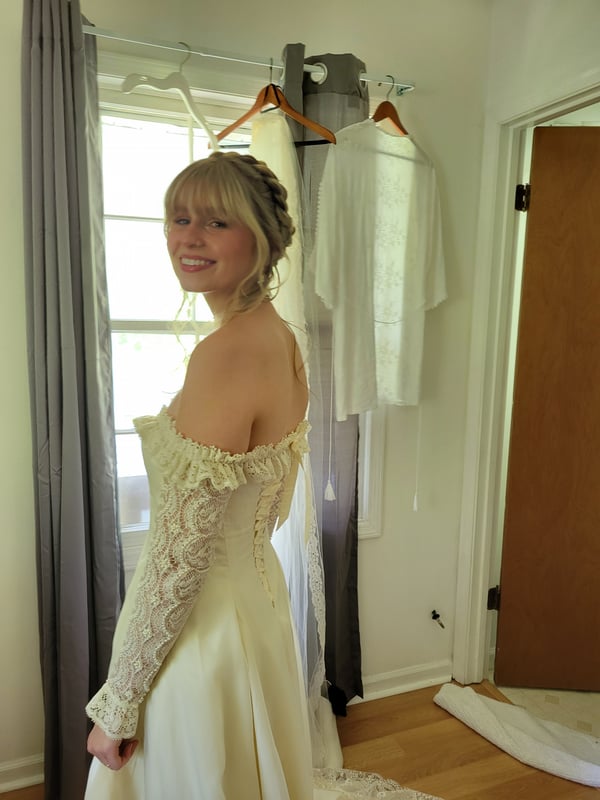 Wedding Dress · Hemming