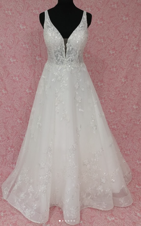 Wedding Dress · Hemming