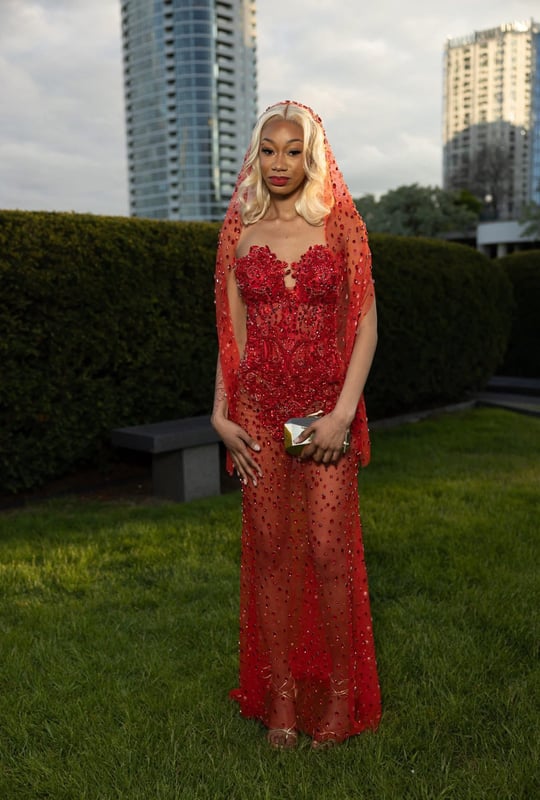 Wedding Dress · Hemming
