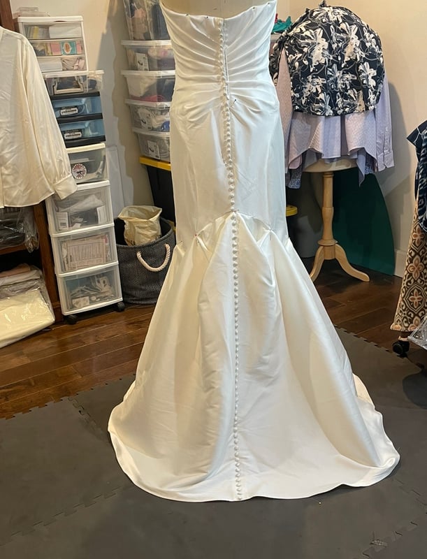 Wedding Dress · Hemming