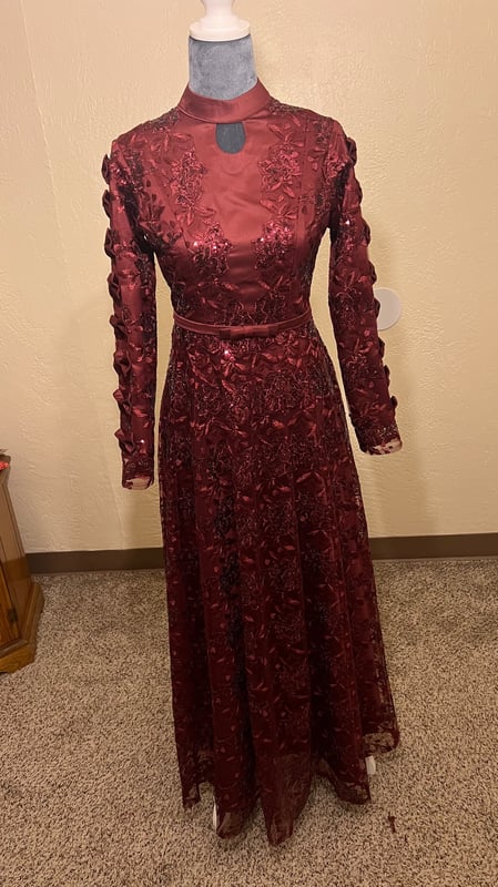 Wedding Dress · Hemming