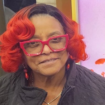 Linda H.