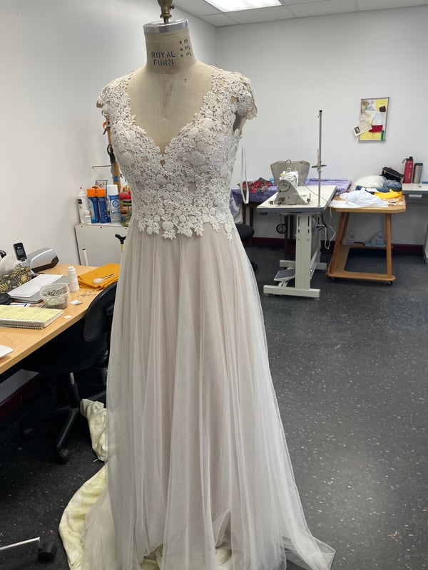 Wedding Dress · Hemming