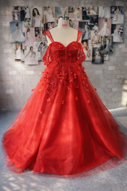 Wedding Dress · Hemming