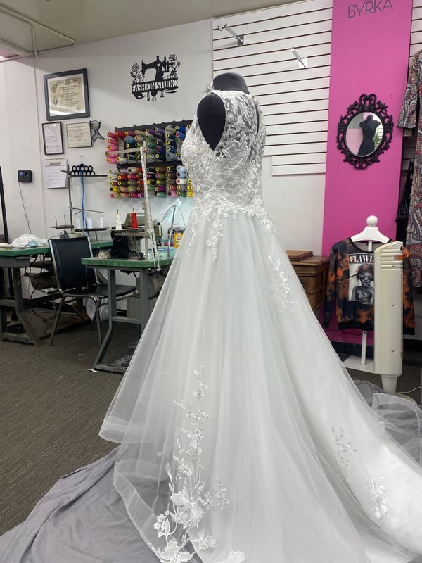 Wedding Dress · Hemming